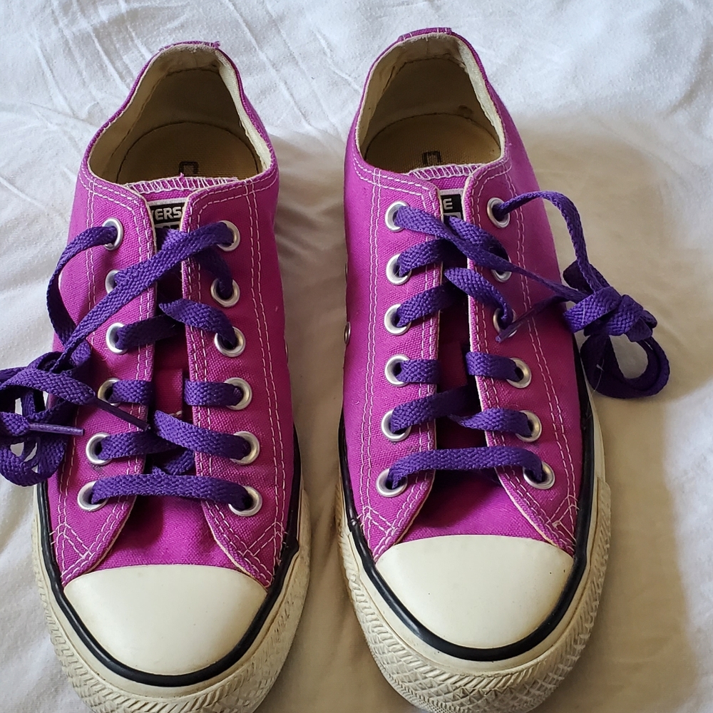 Purple converse size 7